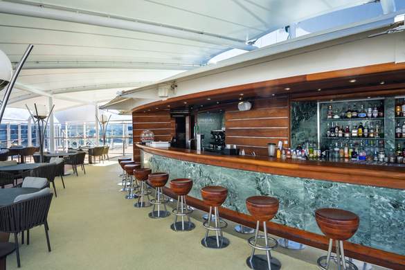 MSC Cruises MSC Fantasia The One Bar - Credit - Ivan Sarfatti - MSC Rights 3.jpg